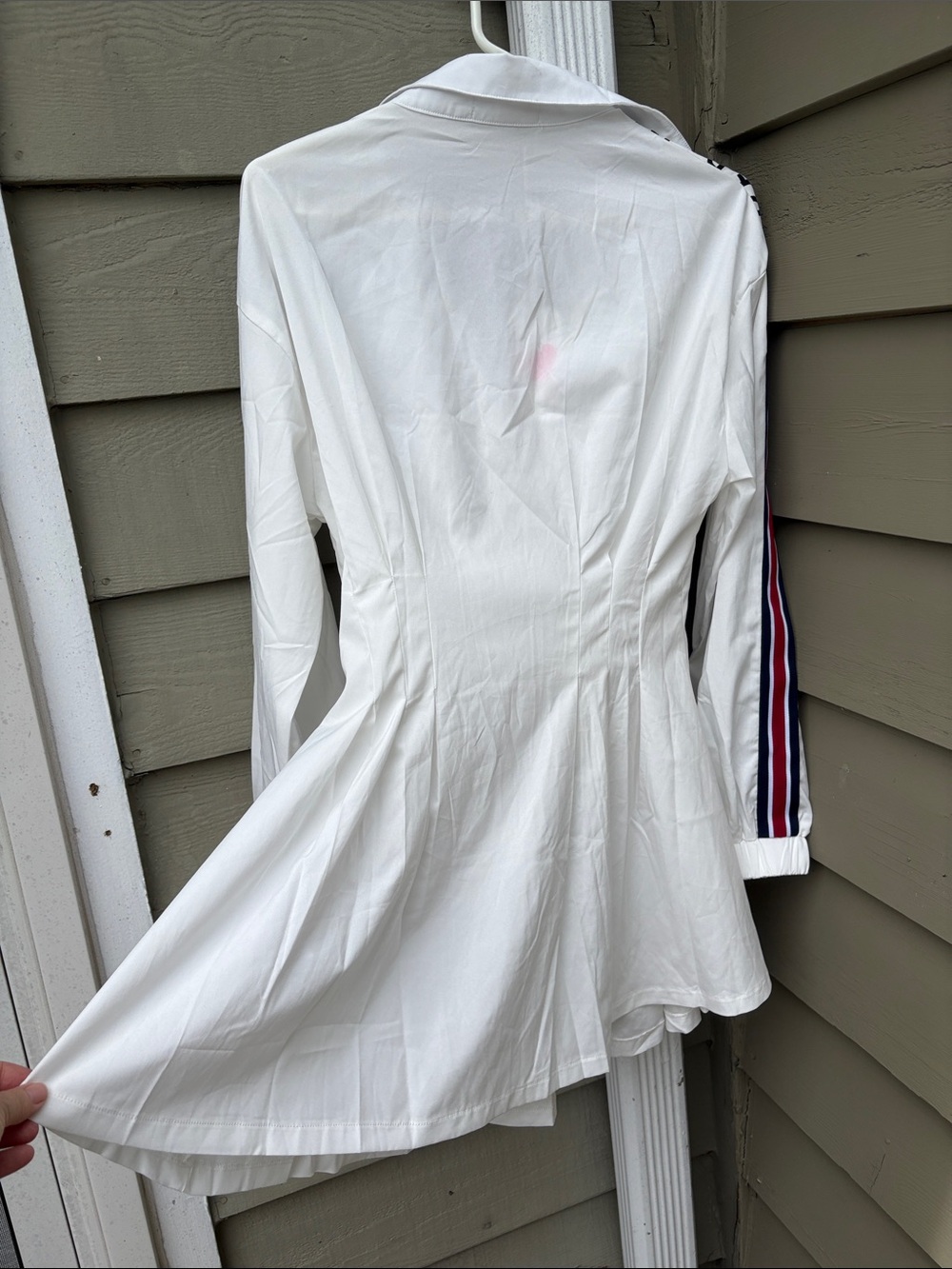 NWT L'ATISTE White fitted jacket/ or mini dress (?) Very cute as a jacket or top